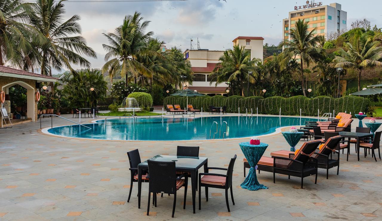 Ramada Powai Hotel & Convention Centre Мумбаї Екстер'єр фото